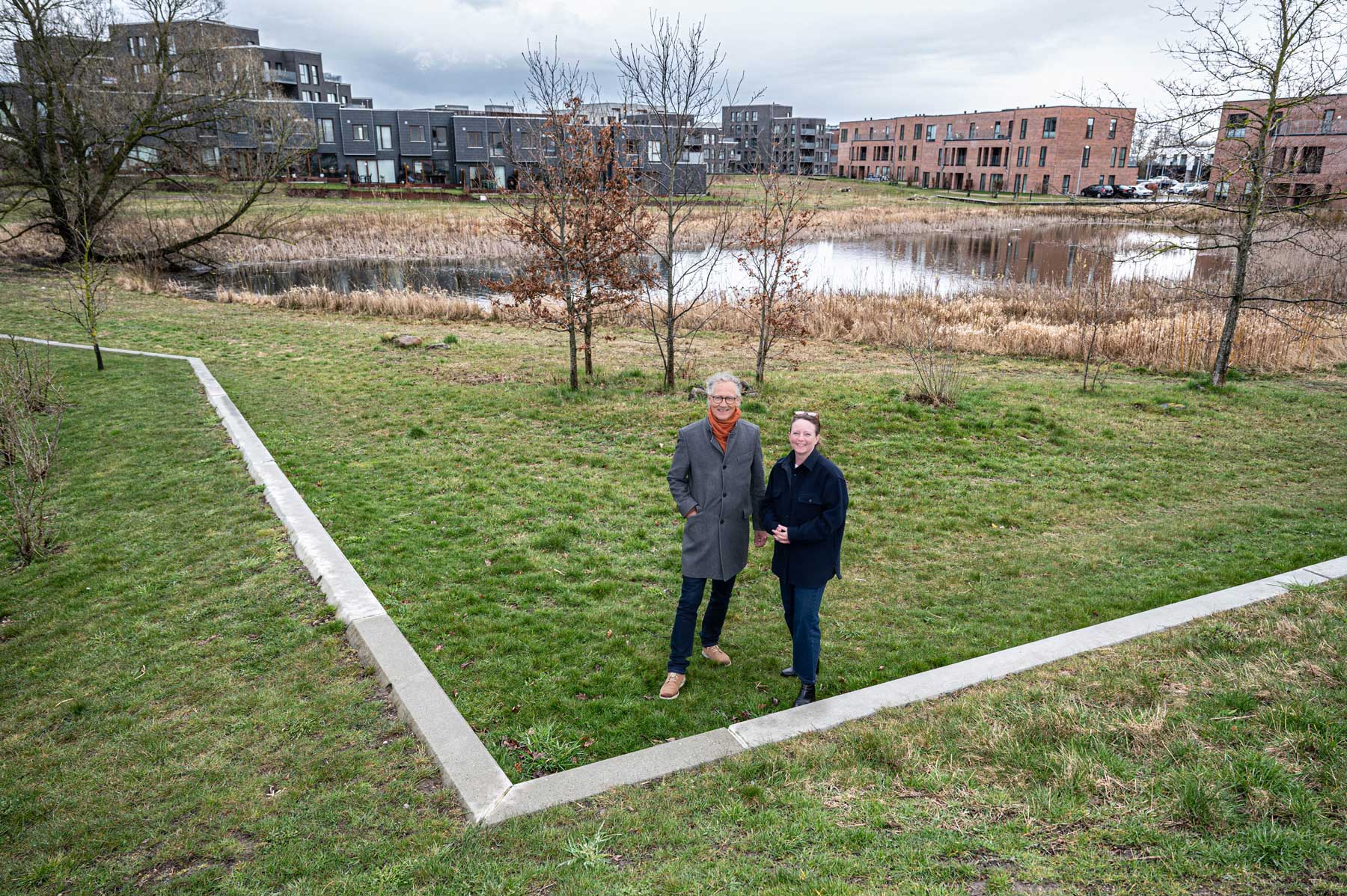 Linda og Ole ved paddehegn